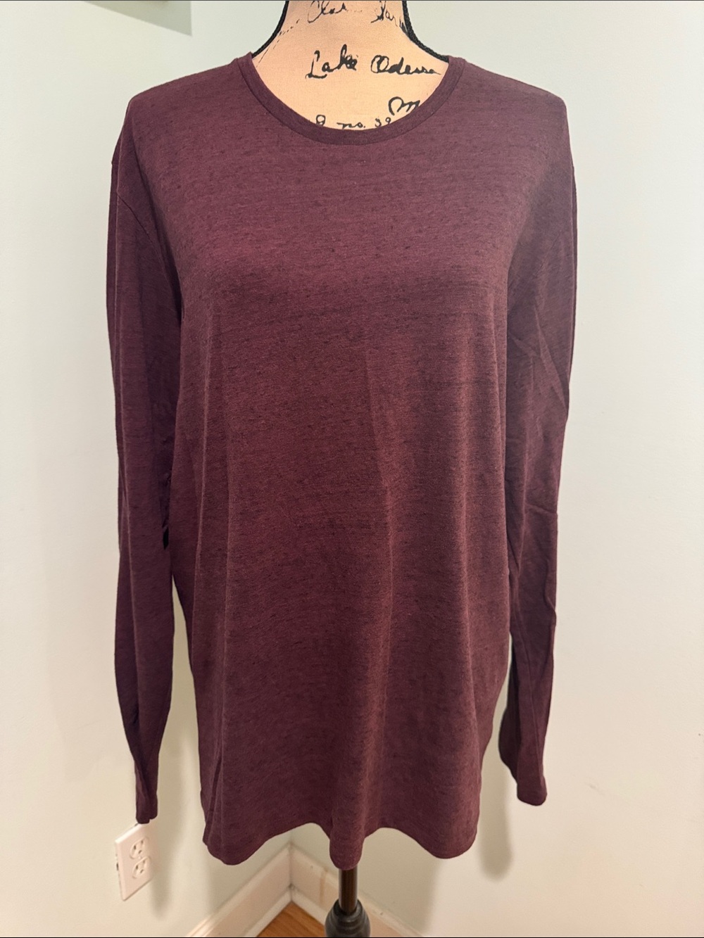 Old Navy Men’s Large Long Sleeve Crewneck Tunic Top - Deep Wine